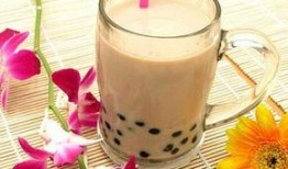 爆料梨膏奶茶怎么做视频,网红饮品在家轻松学